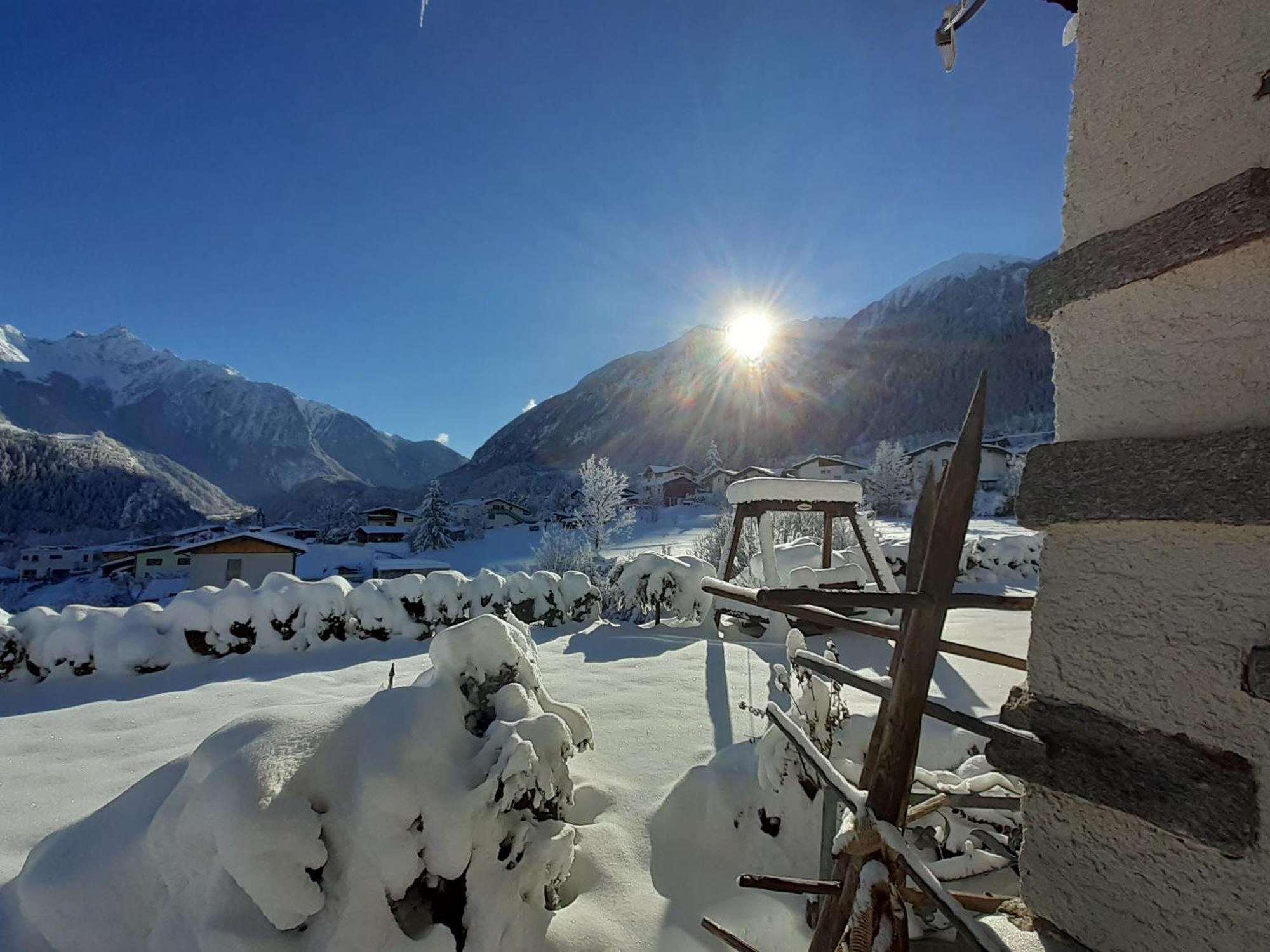 Ferienhaus Oetztal-Lodge Заутенс Екстериор снимка